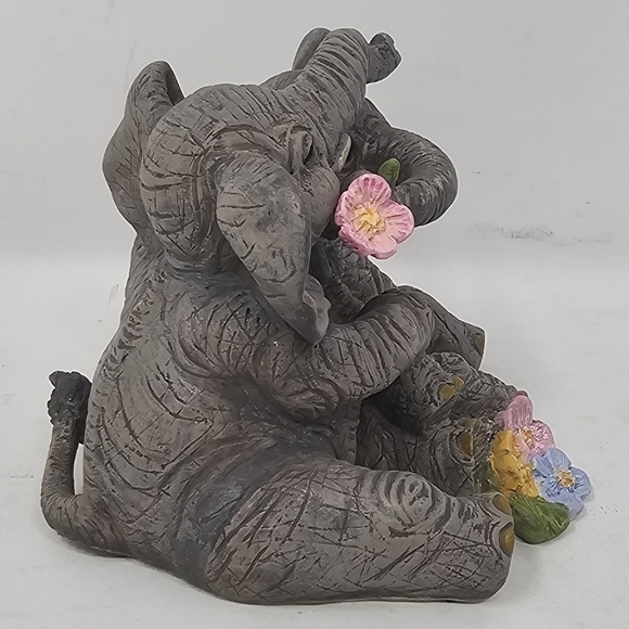 ***$OLD***LENOX 2004 ELEPHANT SWEETHEARTS FIGURINE - Picture 2 of 12